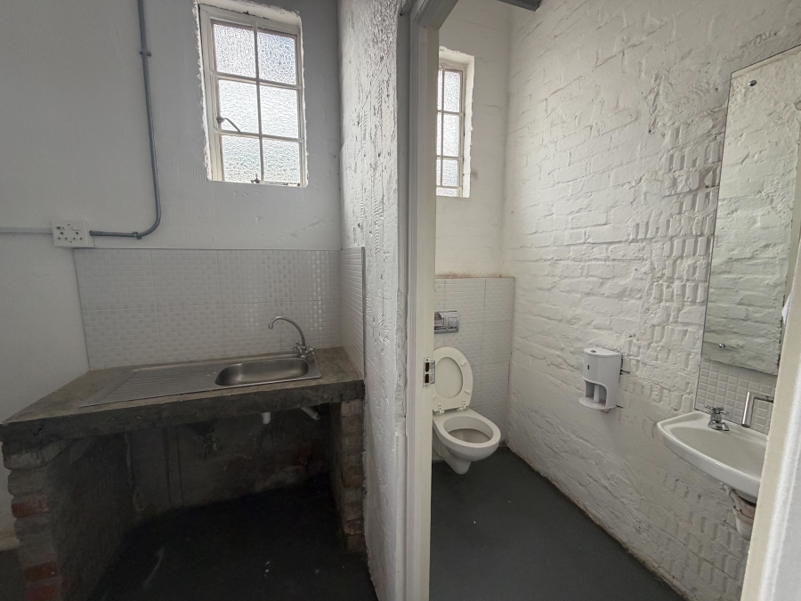 To Let Commercial Property for Rent in Woodstock Western Cape